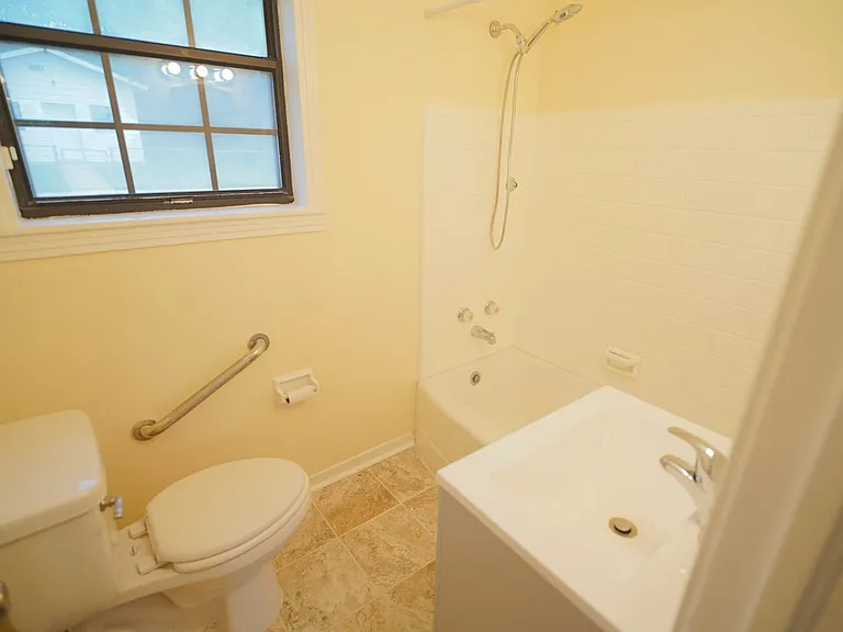 212 Rudy Hubbard Way — Photo 12