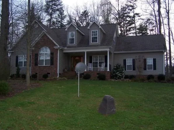 203 Rainey St, Elon, NC 27244