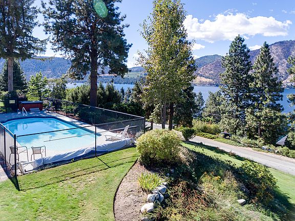 4th image of 2111 Lakeshore Dr
