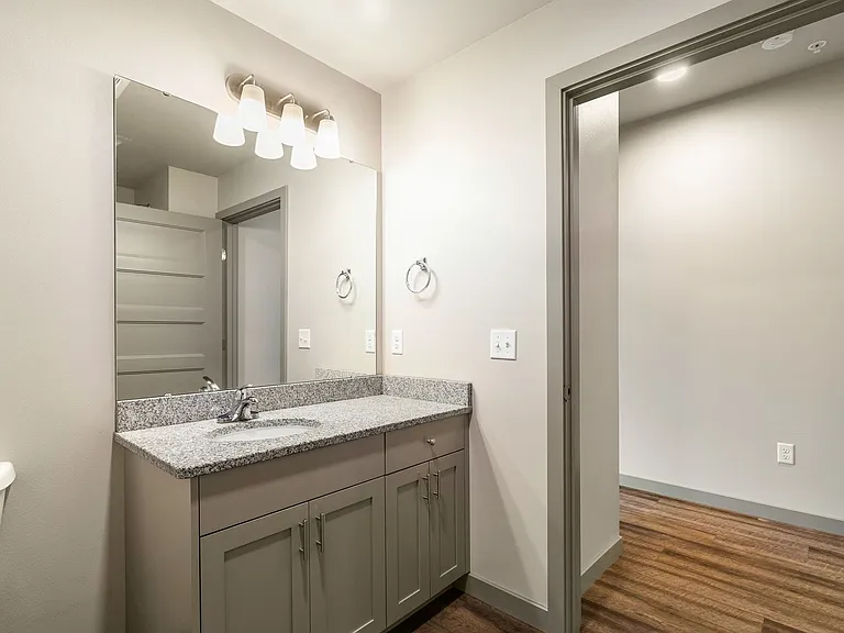 221 Prince Ave — Photo 17