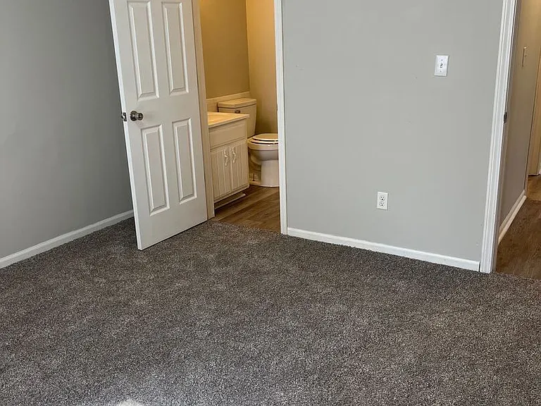 123 Ventura Ave — Photo 4