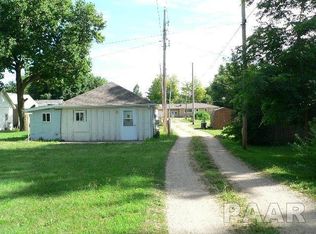 414 1st St, Lacon, IL 61540