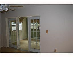 4th image of 9627 Hidden Oaks Cir