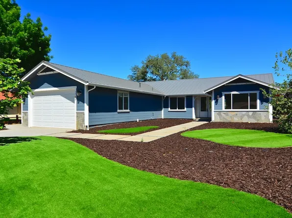 1745 Southfork Pl, Paso Robles, CA 93446