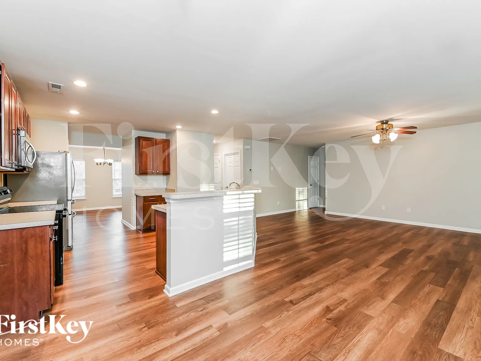 4 bed, 2.5 bath, 2380 sqft, $2,935 — Photo 4