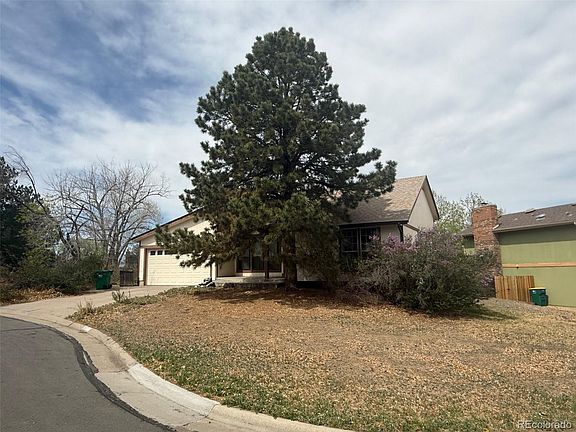 4th image of 10881 Utica Street