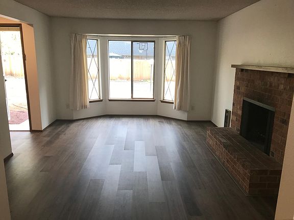 2nd image of 1102 148th Street Ct E #2