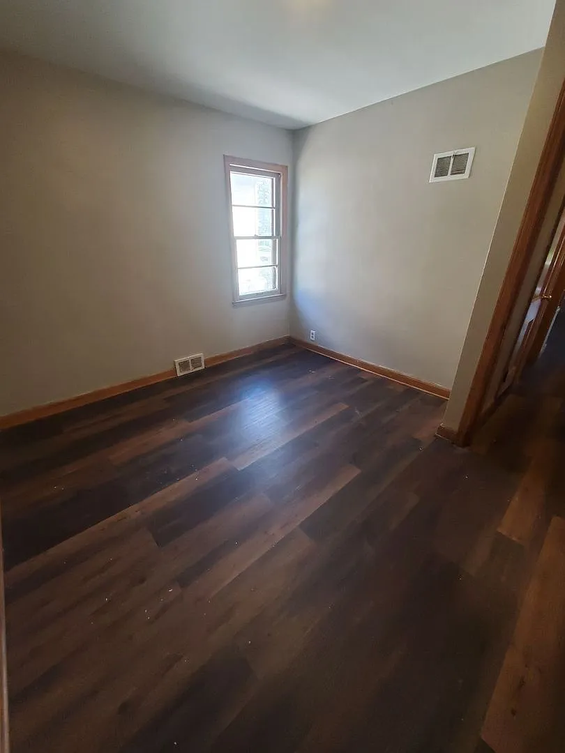 4 Bedroom Single Family — Photo 1