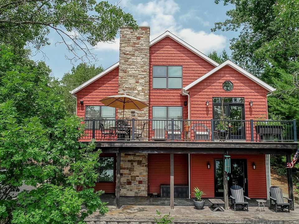 1st image of 16089 Pretty Lake Dr