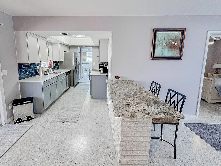 2825 N Beach Rd — Photo 11