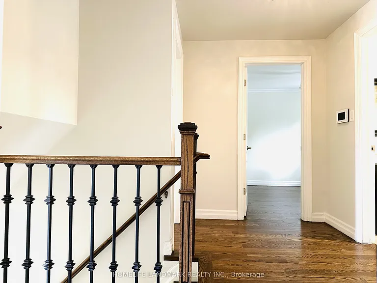 125 Bannatyne Dr — Photo 14