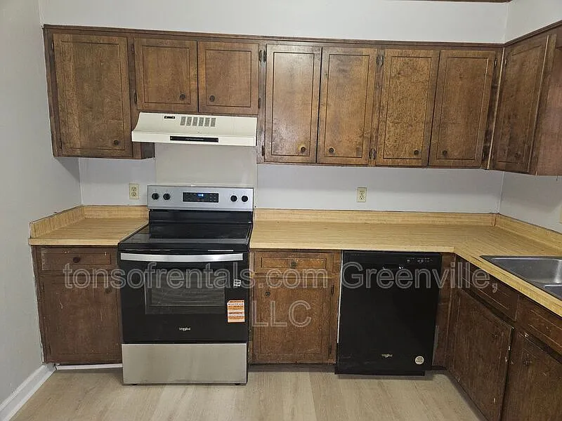 2 bed, 1.0 bath, $1,195 — Photo 3