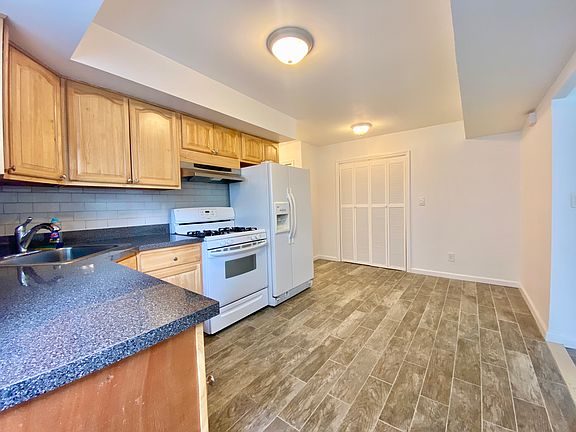 5th image of 23 Elson St #1