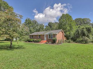 2009 Wolfe Rd, White Bluff, TN 37187