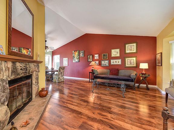 4th image of 2891 Aylesbury Ct