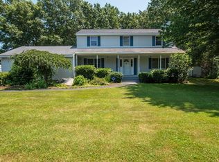 4 Fairview Farm Rd, Haverhill, MA 01832