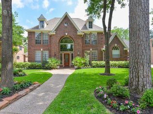 6819 Prairie Dunes Dr, Houston, TX 77069