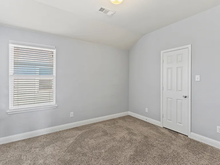 4424 Overbrook Dr — Photo 27