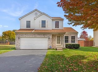 1924 Woodhaven Dr, Bartlett, IL 60103