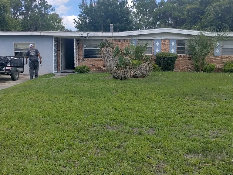 5135 Chivalry Dr — Photo 1