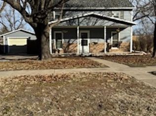 428 E 10th St, Newton, KS 67114