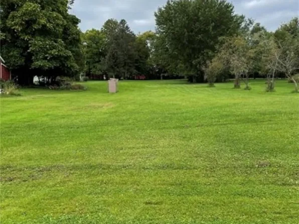 112 Clark Cir #8, Canastota, NY 13032