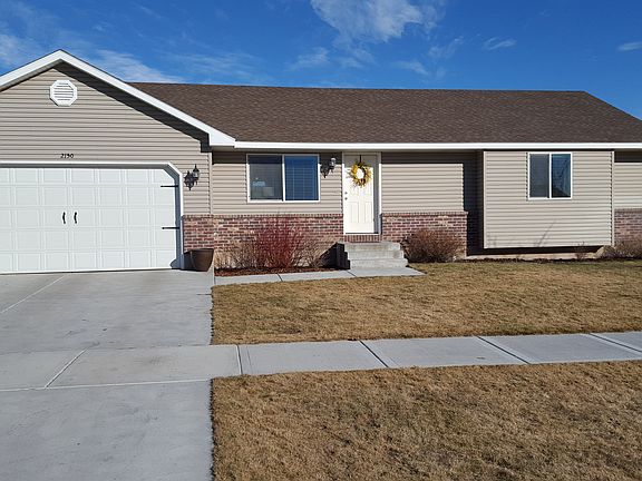 2nd image of 2150 N Gladys Dr