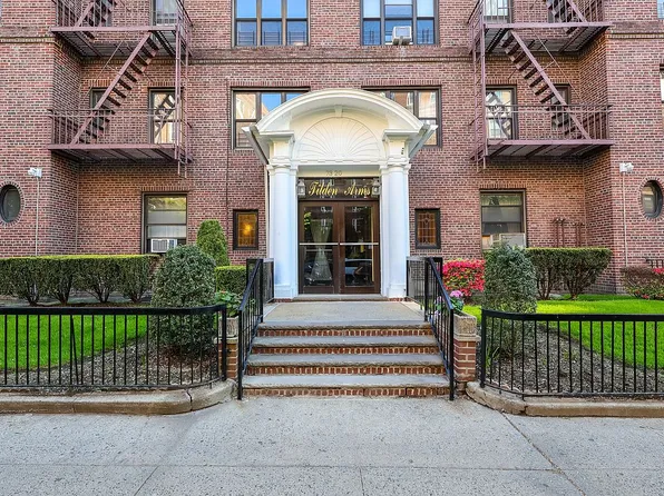 7320 Austin St APT 4J, Flushing, NY 11375