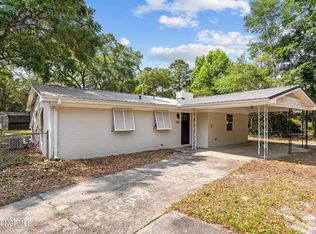 5402 Autumn Dr, Wilmington, NC 28409