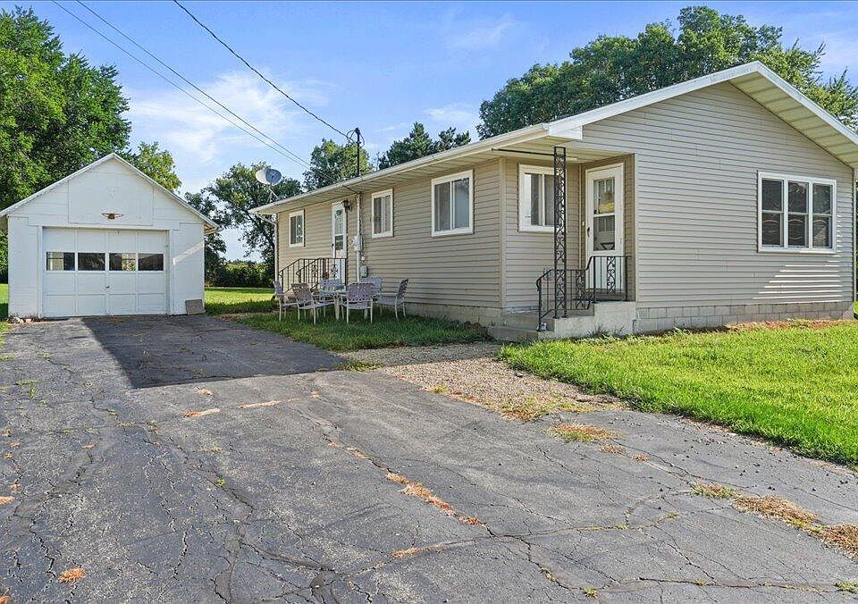 1st image of 325 West Bristol STREET