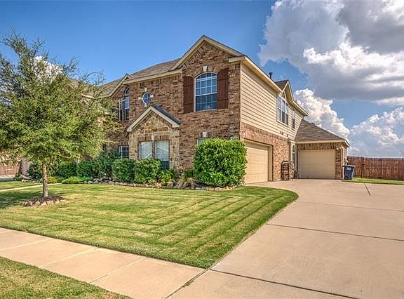 3rd image of 1605 Enchanted Sky Ln
