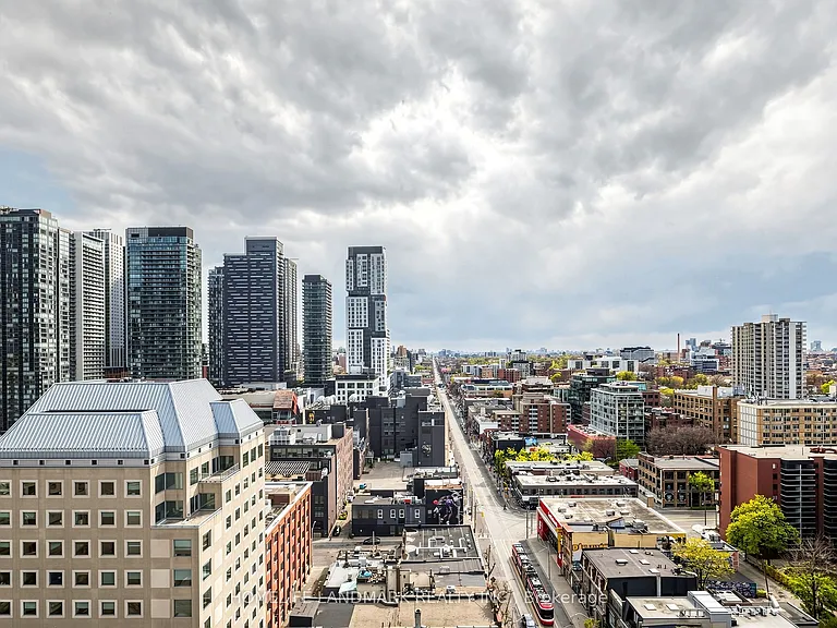 215 Queen St W #1603 — Photo 21