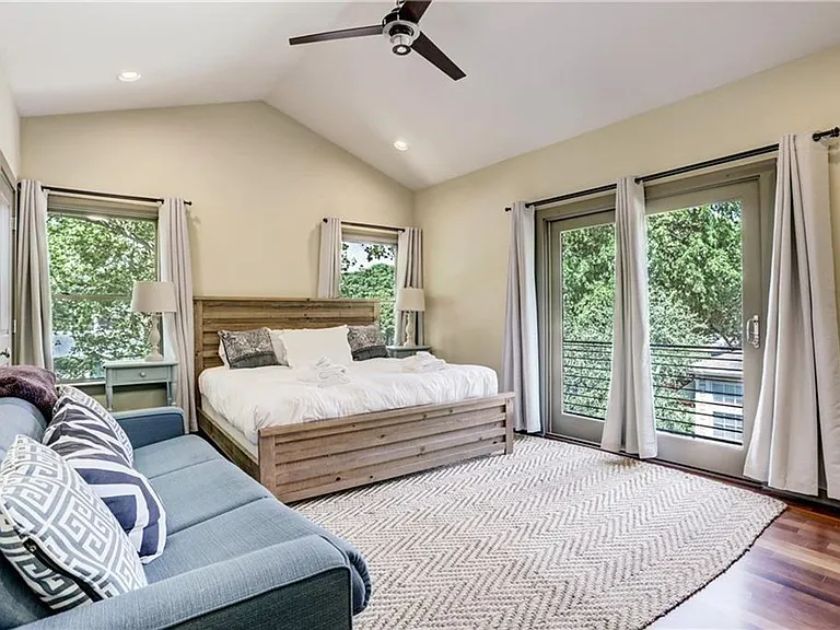 602 W North Loop Blvd — Photo 13
