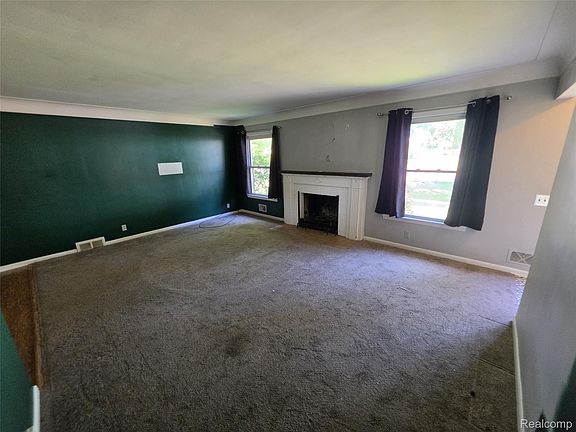 3rd image of 21210 E Ten Mile Rd