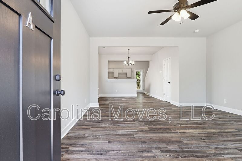 1st image of 19A Scott St