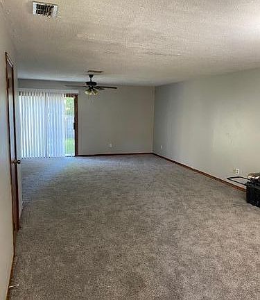 4th image of 7683 Jana Ln S