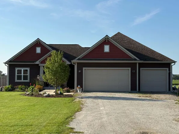 24621 Apple ROAD, Waterford, WI 53185