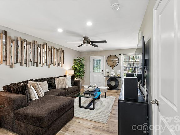 3rd image of 4707 McClure Rd
