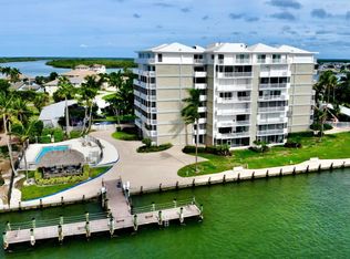 60 Pelican St W APT 408, Naples, FL 34113