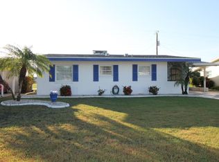 909 Augusta Dr, Sun City Center, FL 33573