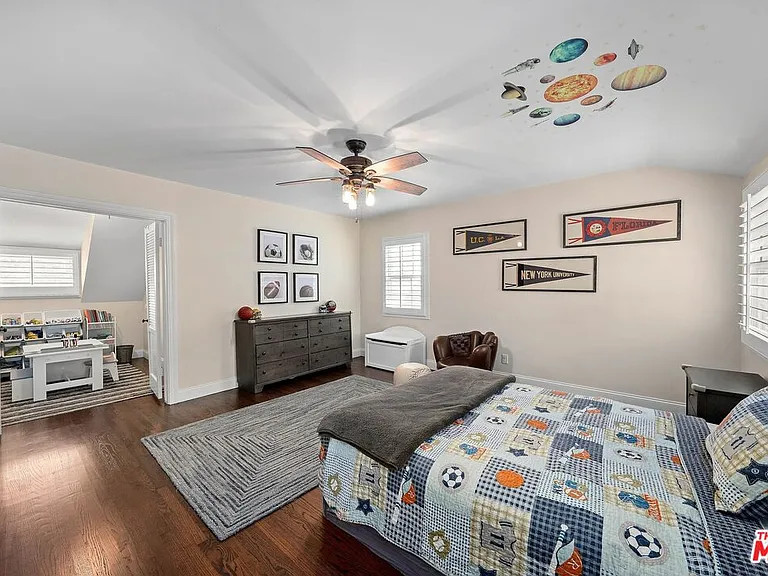 15434 Sutton St — Photo 34