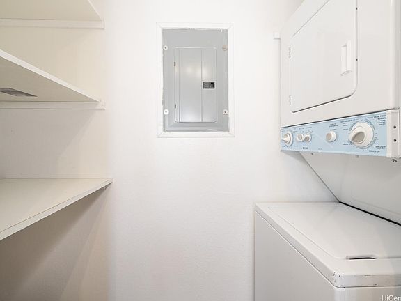 5th image of 320 Liliuokalani Ave APT 902