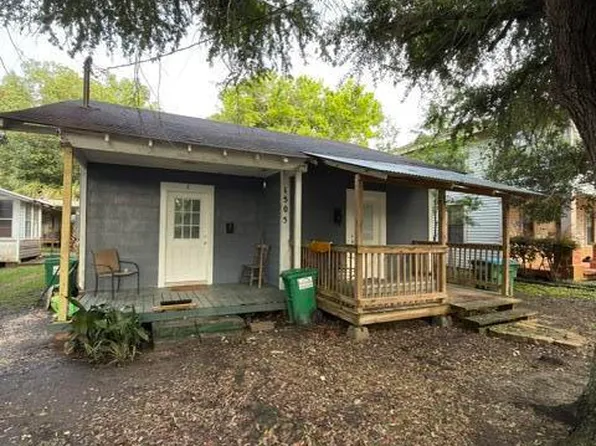 1505 Roosevelt St, Pascagoula, MS 39567