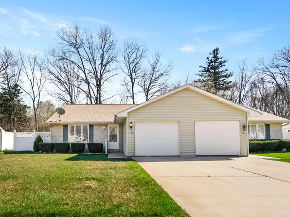 109 Riviera Dr, Michigan City, IN 46360