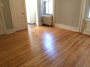 403 S 40th St APT 2R, Philadelphia, PA 19104