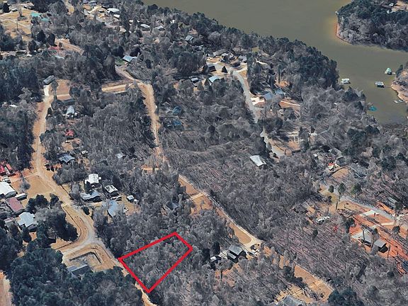 3rd image of 97 Lakeview Trl