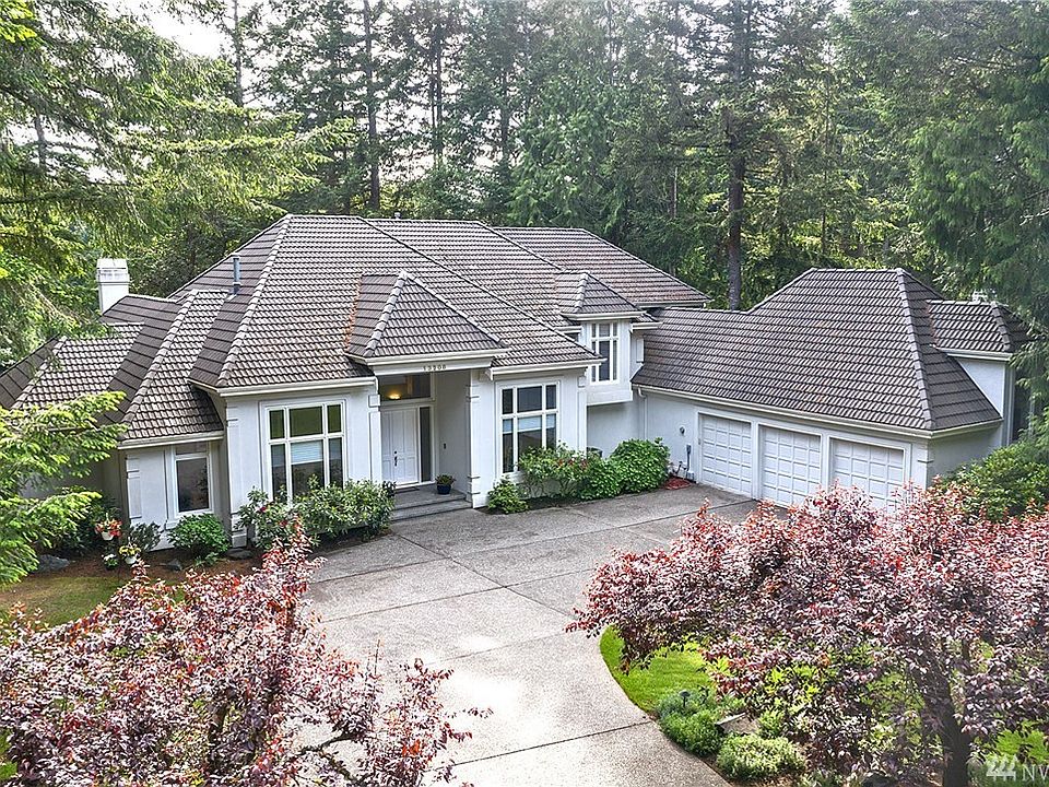 1st image of 13208 Bracken Fern Dr NW