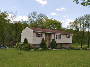 296 Snowden Rd, Hookstown, PA 15050