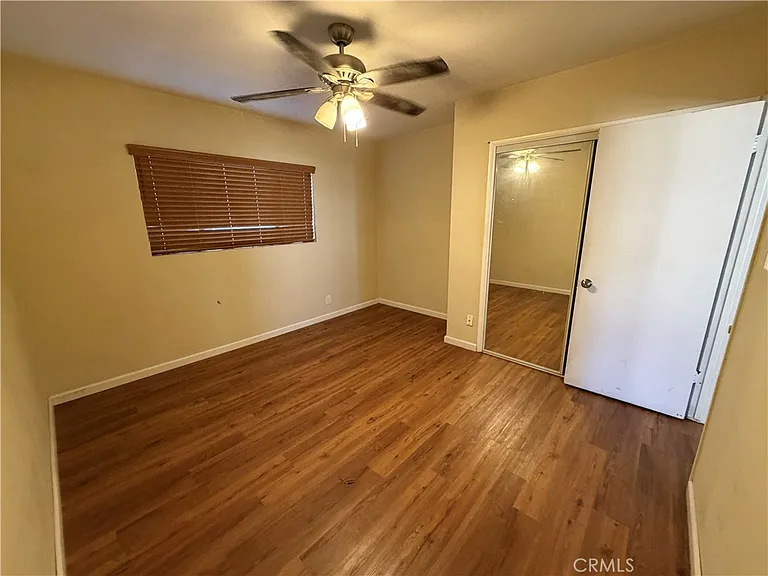 7601 N Hollywood Way — Photo 6