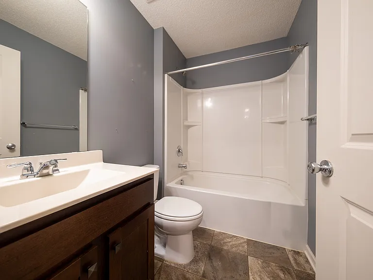 15141 Emory Cir — Photo 19